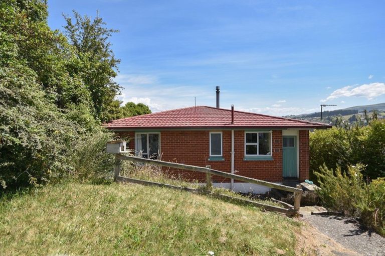 Photo of property in 5 Church Hill Road, Green Island, Dunedin, 9018