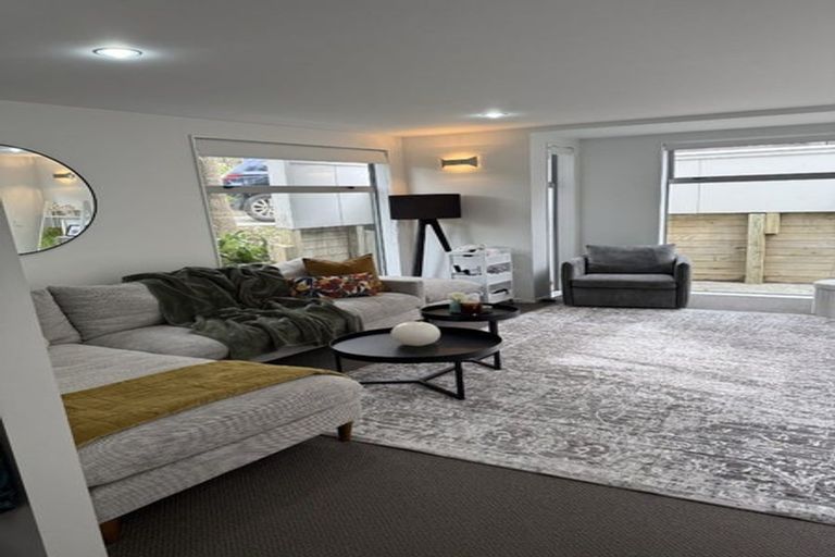 Photo of property in 52 Tarawera Road, Johnsonville, Wellington, 6037