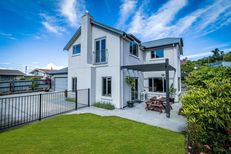 Photo of property in 32a Waihi Terrace, Geraldine, 7930
