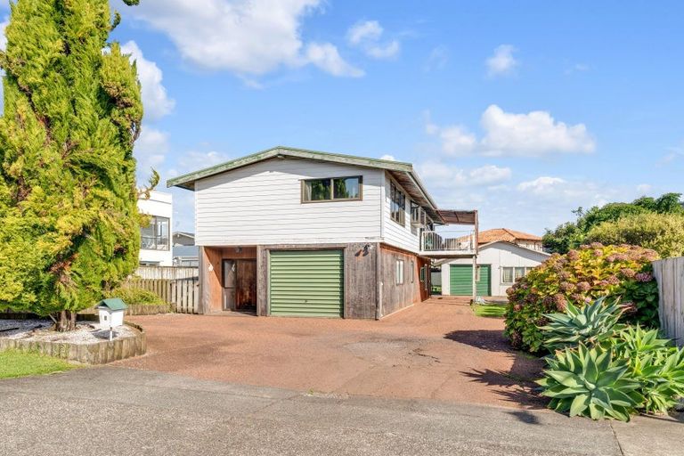 Photo of property in 3 Hattaway Avenue, Bucklands Beach, Auckland, 2012