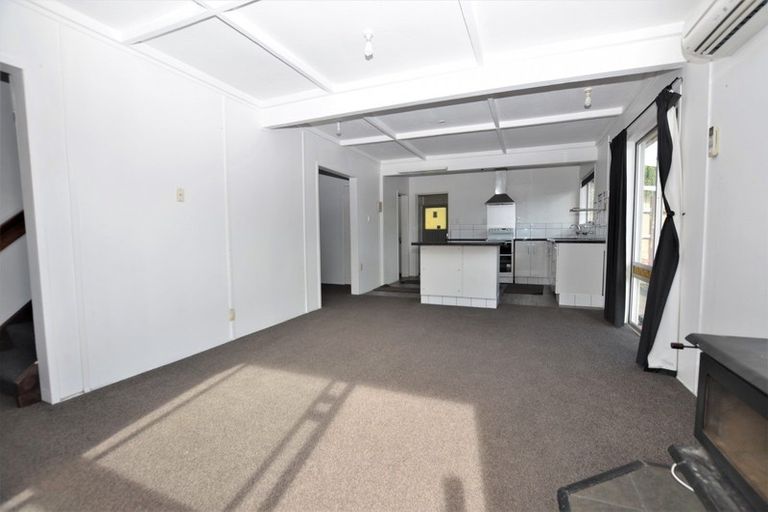 Photo of property in 5b Kotare Street, Hilltop, Taupo, 3330