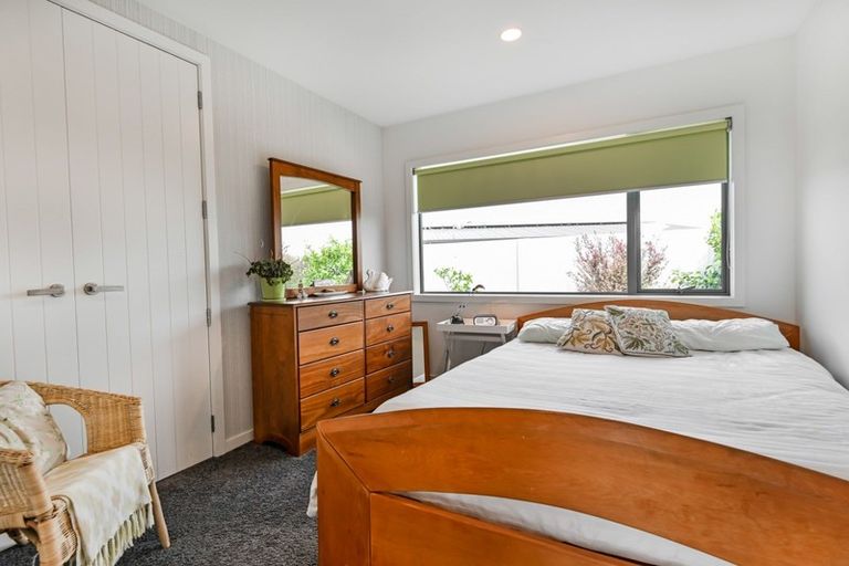 Photo of property in 254 Puketapu Road, Taradale, Napier, 4183