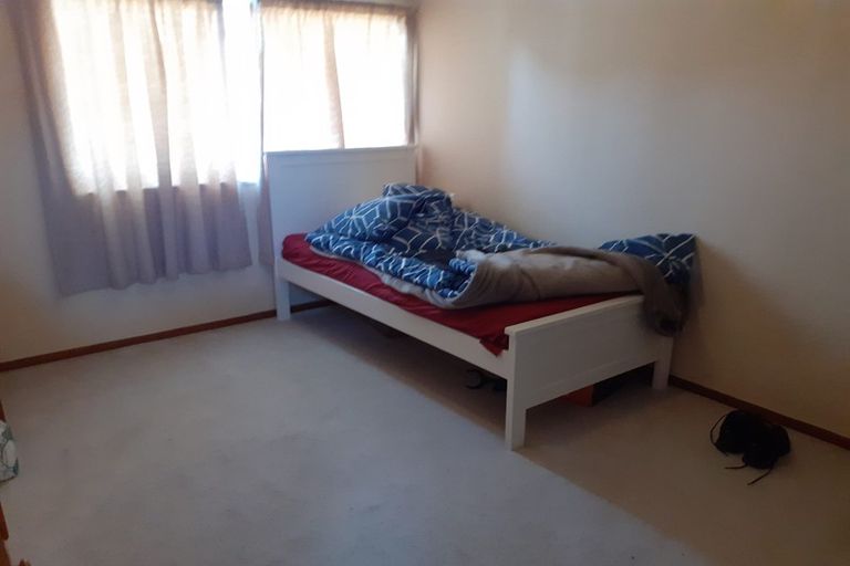 Photo of property in 15 Papakowhai Court, West End, Palmerston North, 4412