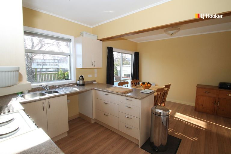 Photo of property in 324 Bay View Road, South Dunedin, Dunedin, 9012