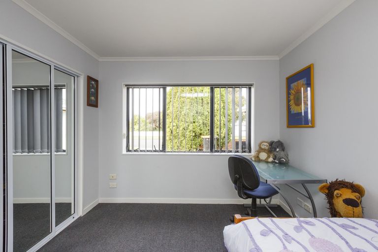 Photo of property in 82 Amberley Avenue, Highbury, Palmerston North, 4412