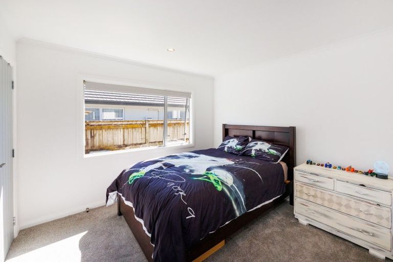 Photo of property in 1 Silicon Way, Fitzherbert, Palmerston North, 4410