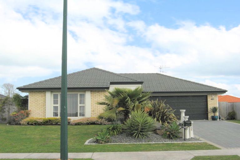 Photo of property in 1 Carribean Place, Papamoa Beach, Papamoa, 3118