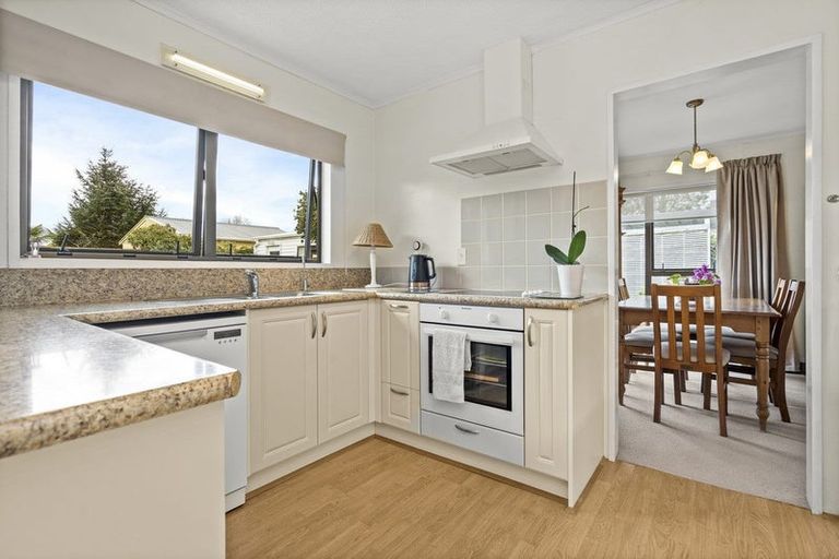 Photo of property in 108 Thornton Road, Cambridge, 3434