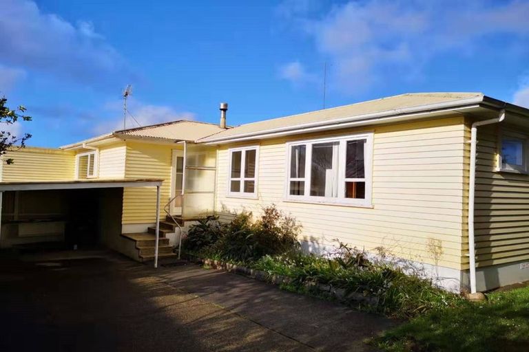 Photo of property in 24 Ranui Avenue, Ranui, Auckland, 0612