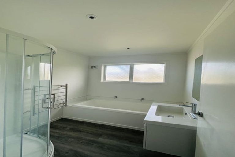 Photo of property in 699 East Coast Road, Browns Bay, Auckland, 0630