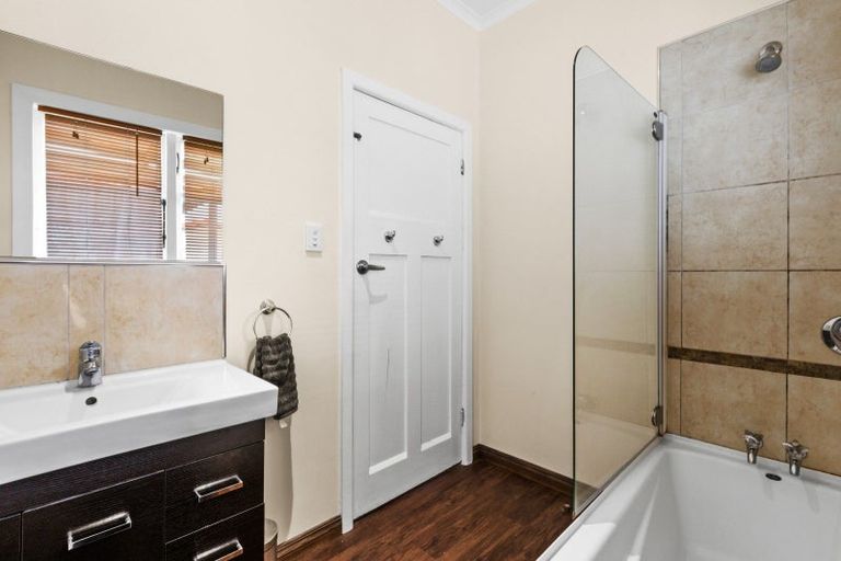 Photo of property in 34 Vigor Brown Street, Napier South, Napier, 4110