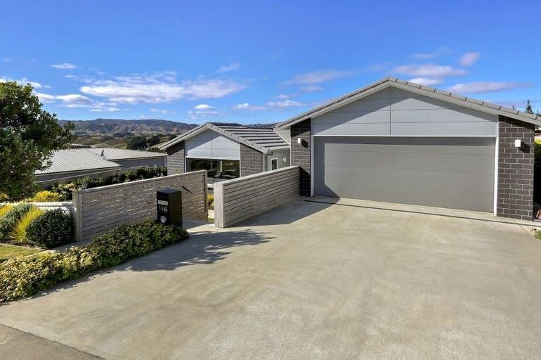 Photo of property in 146 Endeavour Drive, Whitby, Porirua, 5024