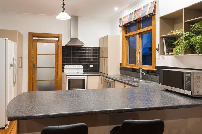 Photo of property in 442 Tremaine Avenue, Takaro, Palmerston North, 4410