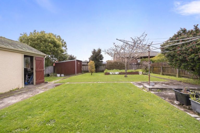 Photo of property in 19 Rangitira Avenue, Palmerston North, 4414