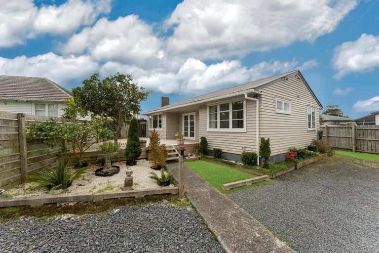 Photo of property in 5 Tui Crescent, Manurewa, Auckland, 2102