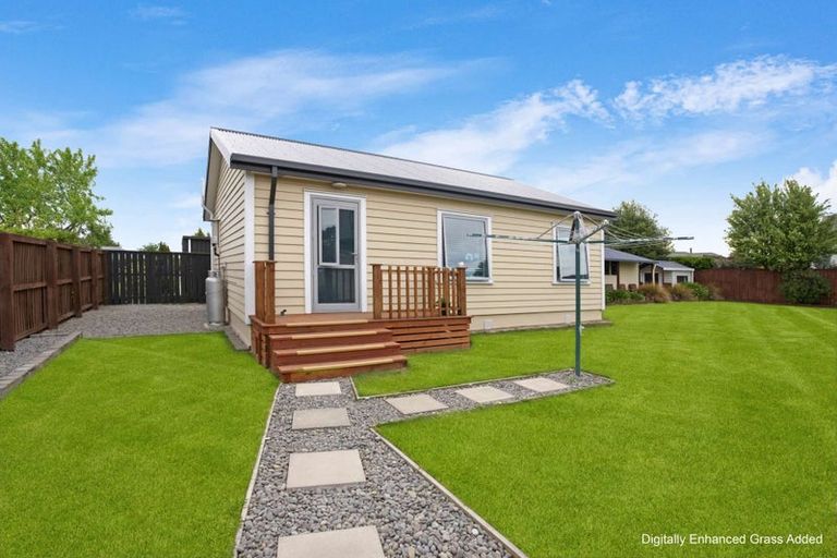 Photo of property in 17 Cameron Crescent, Rolleston, 7614