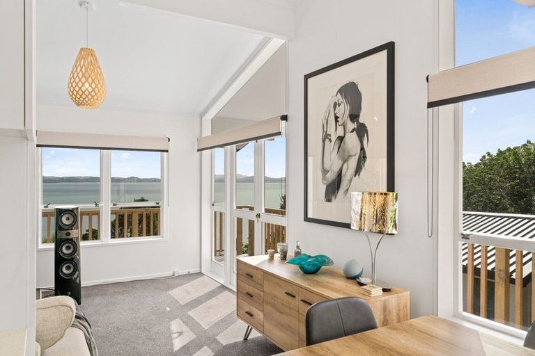 Photo of property in 100 Manganese Point Road, Tamaterau, Whangarei, 0174