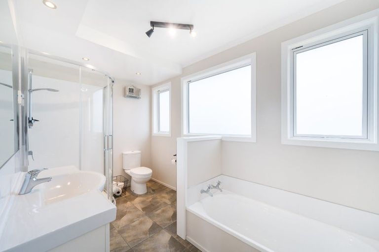 Photo of property in 22 Rhodes Drive, Kelvin Grove, Palmerston North, 4414