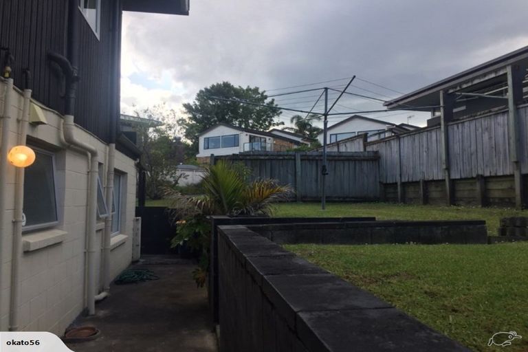 Photo of property in 10 Highlight Parade, Te Atatu South, Auckland, 0610