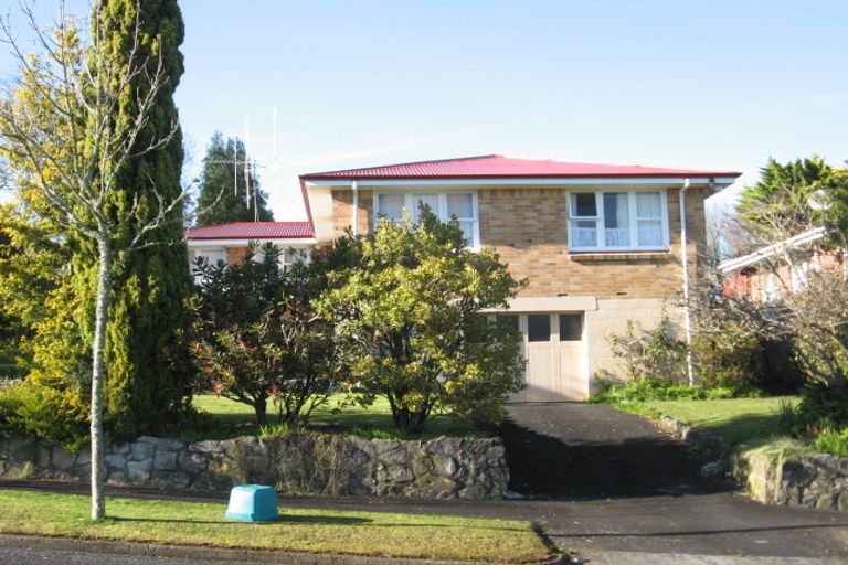 Photo of property in 20 Sutton Crescent, Hillcrest, Hamilton, 3216