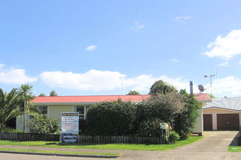 Photo of property in 23 Seaspray Drive, Mount Maunganui, 3116