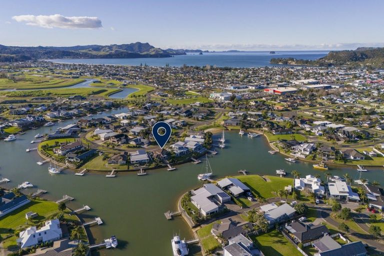 Photo of property in 19 Aquila Drive, Whitianga, 3510
