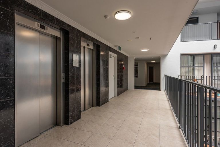 Photo of property in Atrium Towers, 6a/154 The Terrace, Wellington Central, Wellington, 6011