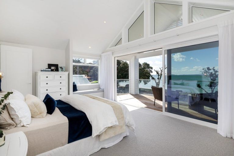 Photo of property in 15 Shelly Beach Parade, Cockle Bay, Auckland, 2014