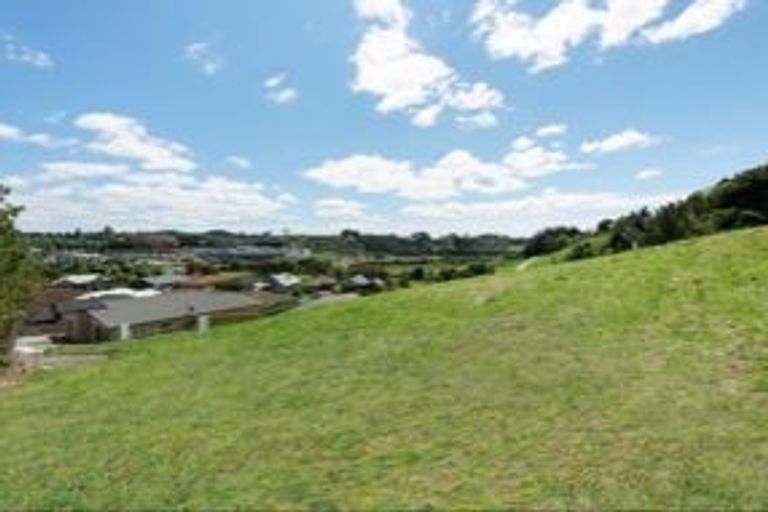 Photo of property in 23 Caldera Crescent, Pyes Pa, Tauranga, 3112