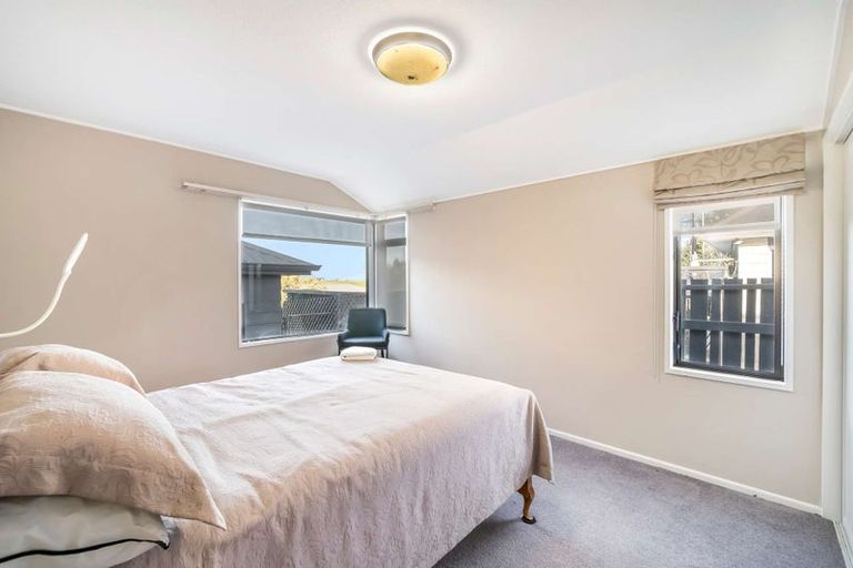 Photo of property in 11 Swift Street, South Hill, Oamaru, 9400