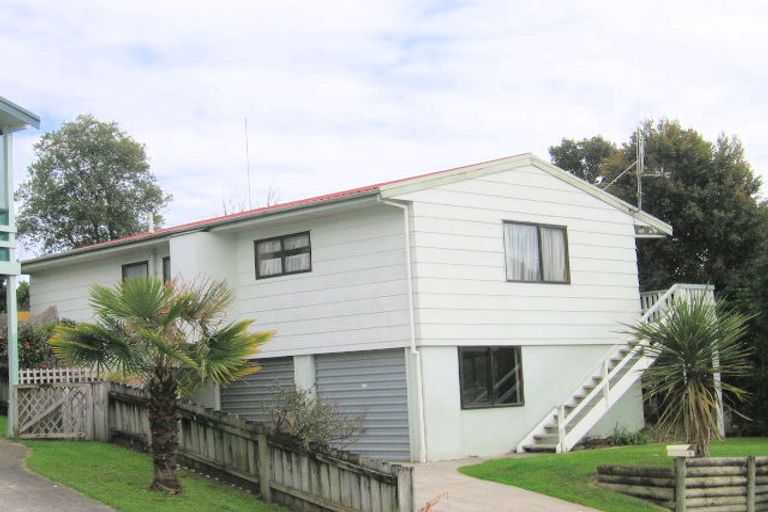 Photo of property in 4a Luke Street, Brookfield, Tauranga, 3110