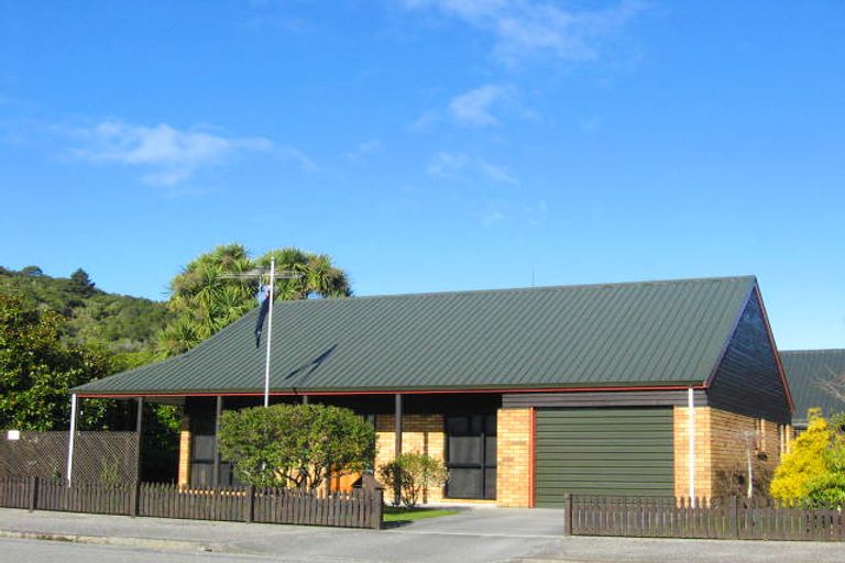 Photo of property in 51 Shakespeare Street, Greymouth, 7805