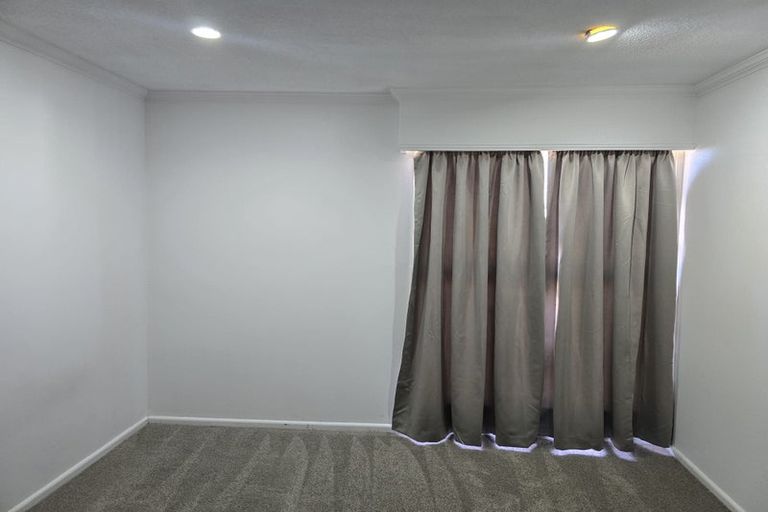 Photo of property in 49a Halver Road, Hillpark, Auckland, 2102