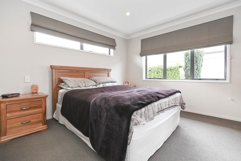 Photo of property in 216 Frimley Oaks, Frimley, Hastings, 4120