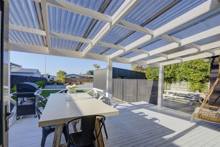 Photo of property in 7 Swindells Road, Waikuku Beach, 7473