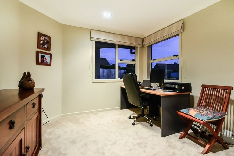 Photo of property in 17 Compton Grove, Huntington, Hamilton, 3210