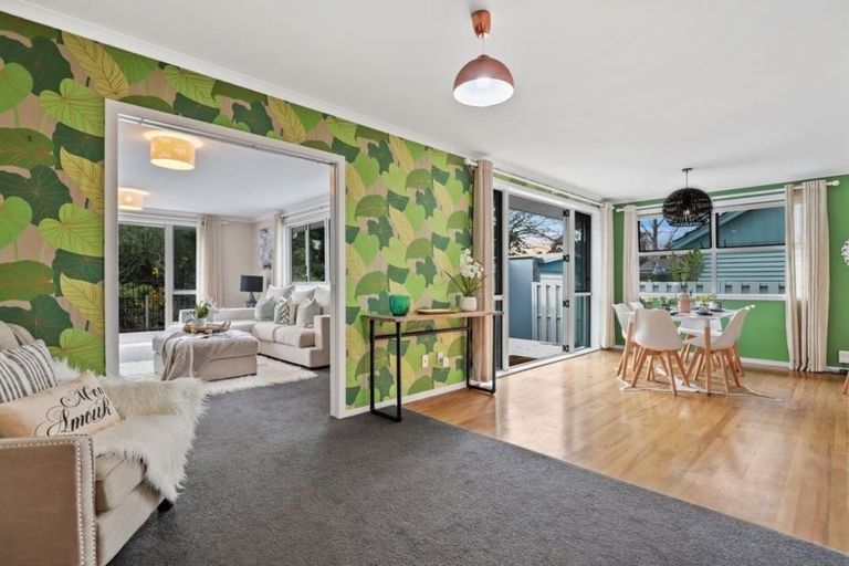 Photo of property in 15 Eton Drive, Hillcrest, Hamilton, 3216