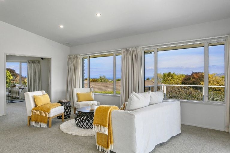 Photo of property in 19 Magnolia Rise, Waipahihi, Taupo, 3330