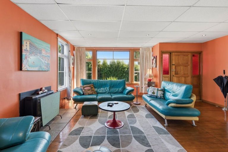 Photo of property in 18 Croziers Road, St Albans, Christchurch, 8052
