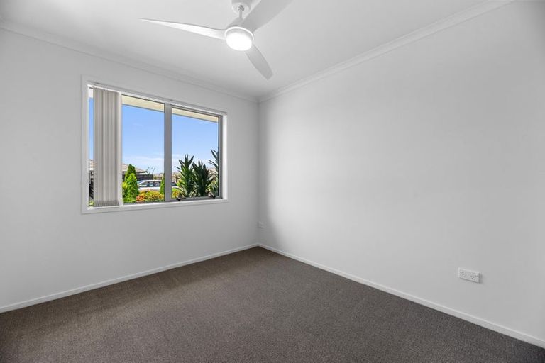 Photo of property in 14 Lance Way, Papamoa, 3118