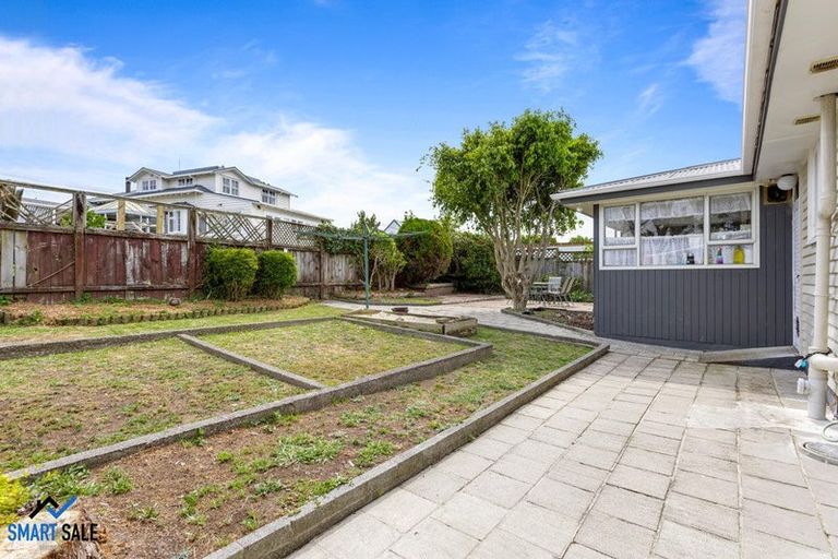 Photo of property in 9 Rerewai Place, Kelston, Auckland, 0602