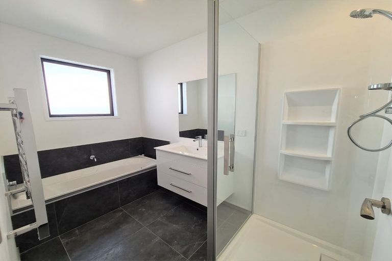 Photo of property in 29a Atutahi Street, Hurdon, New Plymouth, 4310