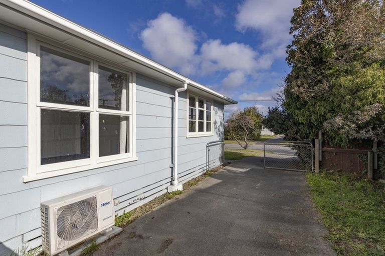 Photo of property in 62 Hollyford Avenue, Bryndwr, Christchurch, 8053
