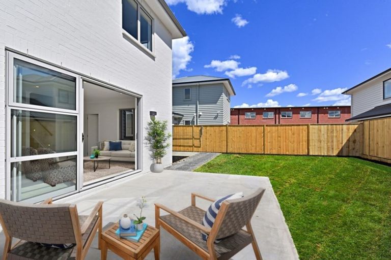 Photo of property in 47 Mettam Drive, Swanson, Auckland, 0614