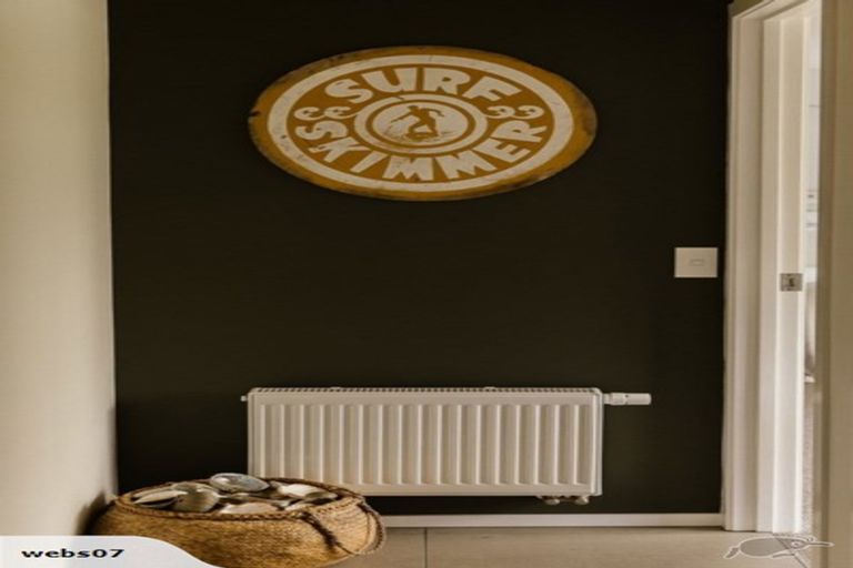 Photo of property in 36a Tasman Parade, Oakura, 4314