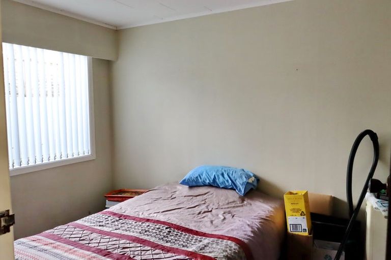 Photo of property in 2/84 Miranda Street, Stratford, 4332