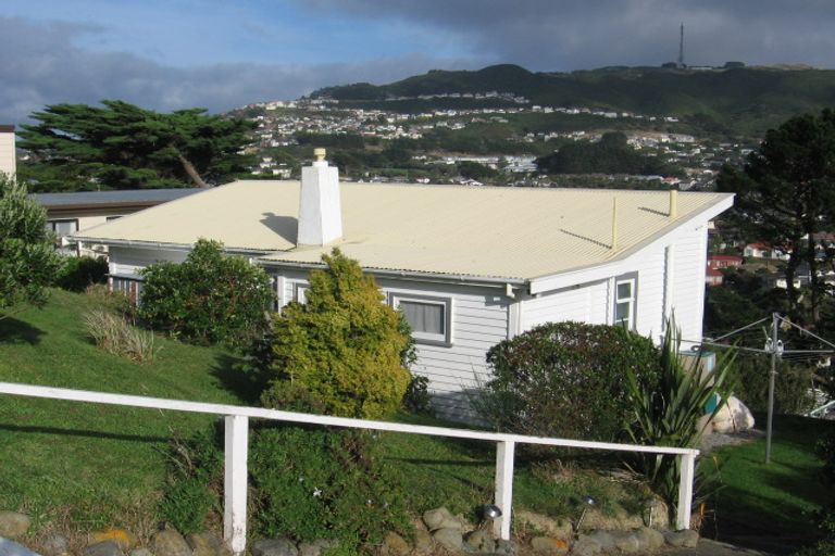 Photo of property in 28 Sheridan Terrace, Johnsonville, Wellington, 6037