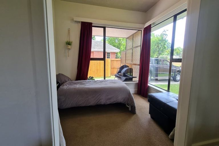 Photo of property in 63 Yaldhurst Road, Sockburn, Christchurch, 8042