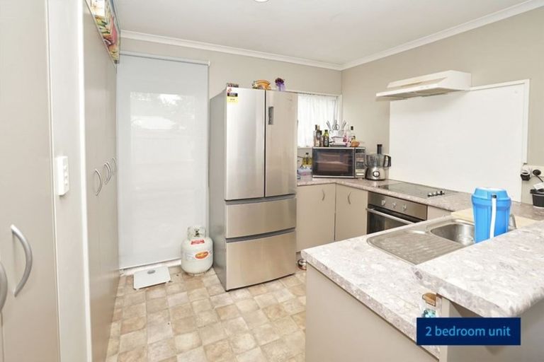 Photo of property in 12 Yeats Crescent, Fairfield, Hamilton, 3214