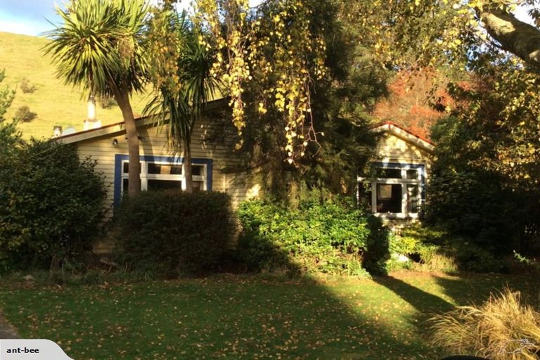 Photo of property in 100 Falloon Settlement Road, Kaituna, Masterton, 5888